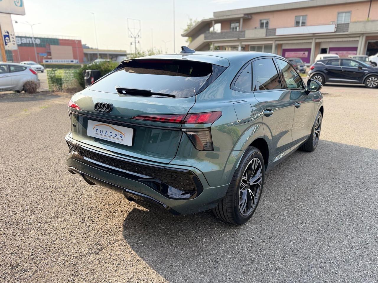 Audi Q3 S Line Edition 2.0 TDI #11760