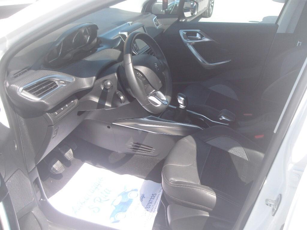 Peugeot 2008 1.6 HDi 92 CV Allure 98'000KM - 2014