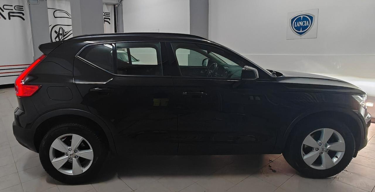Volvo XC40 T3 Geartronic Momentum