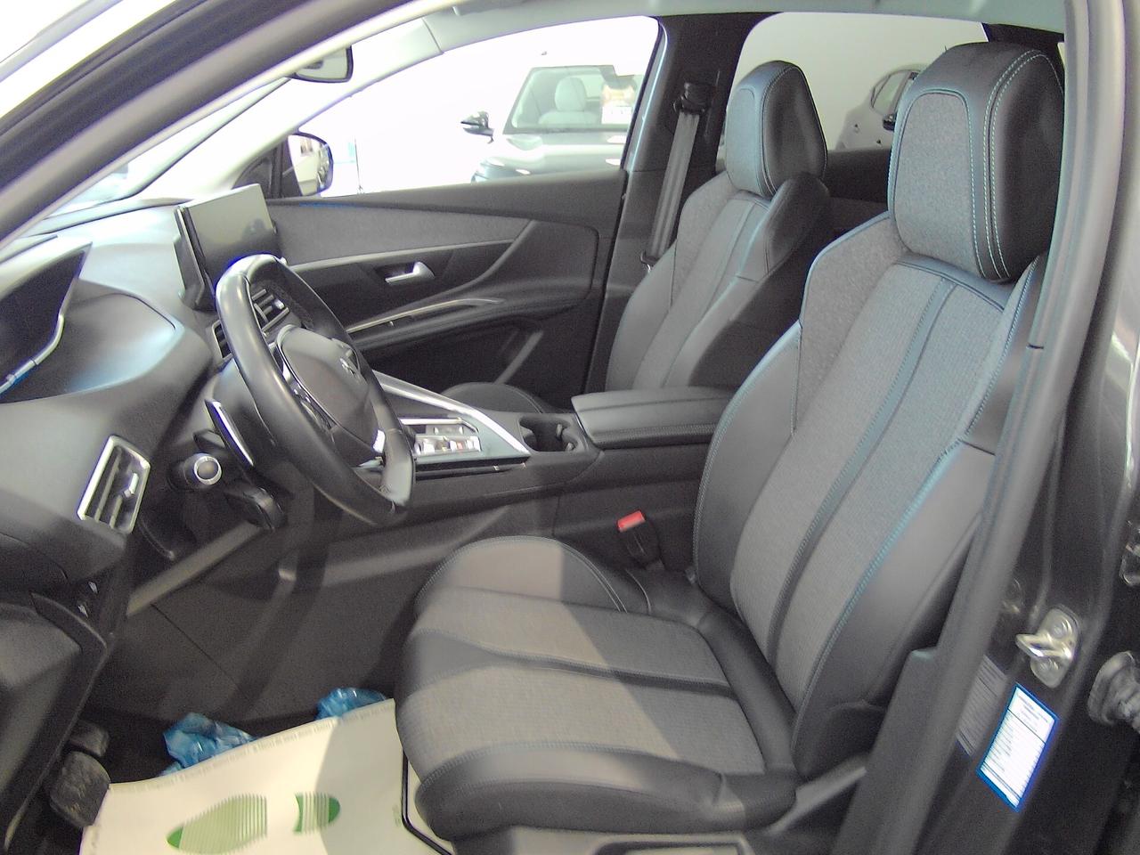 Peugeot 3008 BlueHDi 130 S&S EAT8 Allure Pack 2022