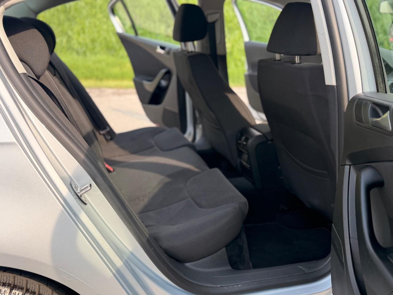 Volkswagen Passat 2.0 TDI DPF Comfortline