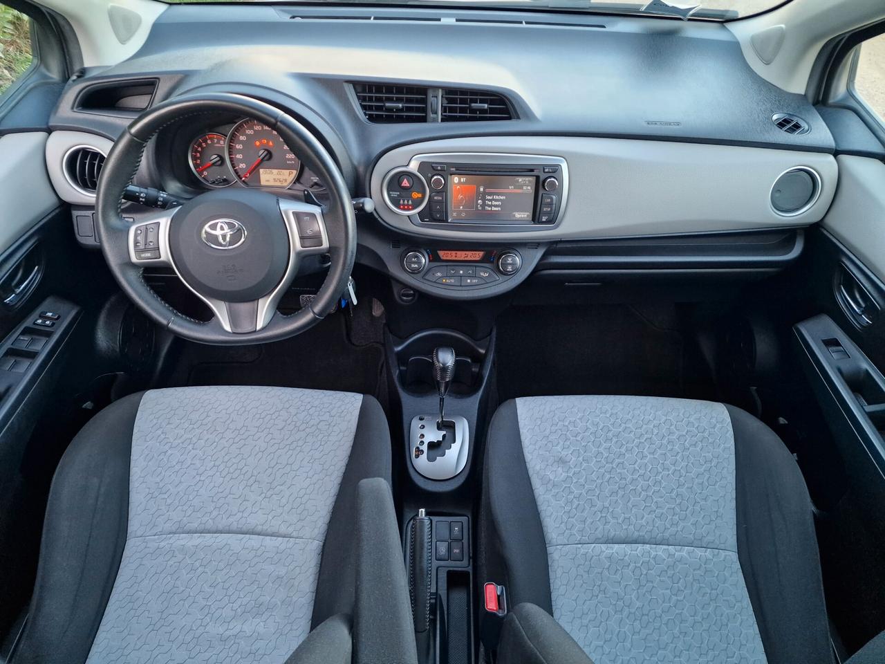 Toyota Yaris 1.3 5p Lounge CVT