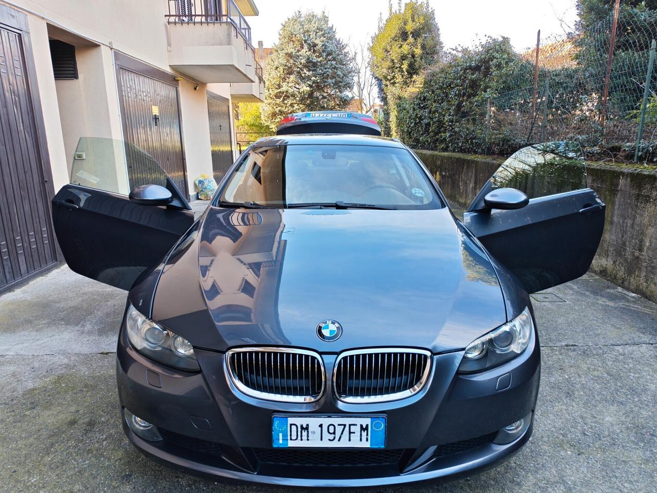 BMW 325 xDrive 3.0 BENZINA 218cv Coupè / Unipro