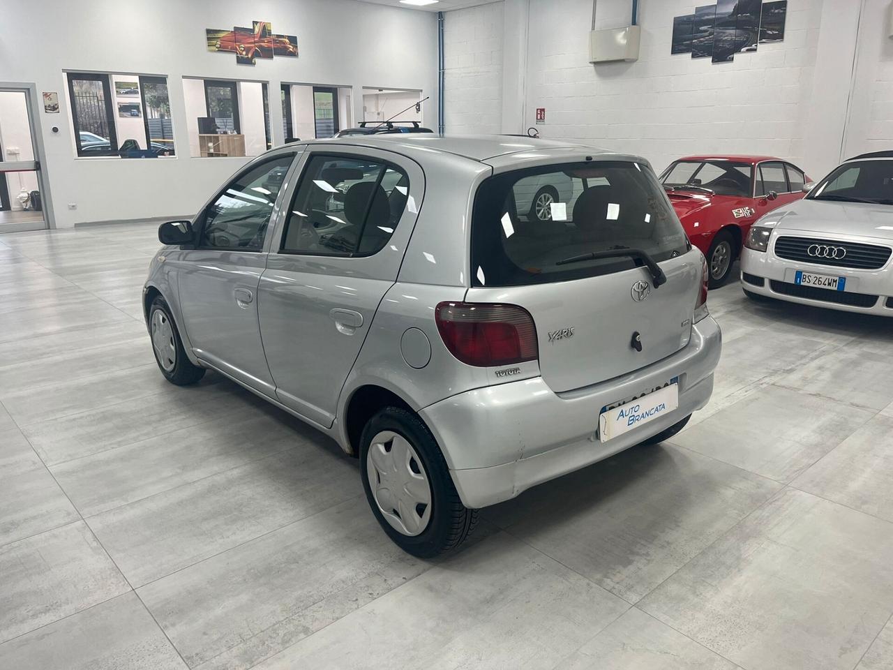 Toyota Yaris 5p 1.0