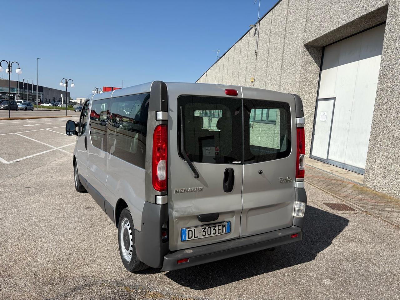 Renault Trafic 2.0 dCi/115 Passenger Confort 9Posti