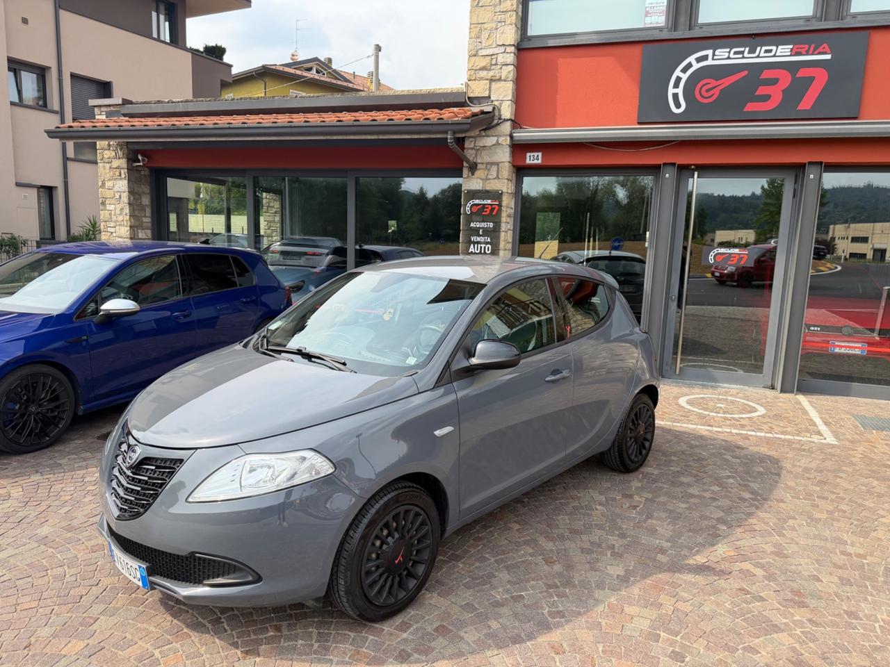 Lancia Ypsilon 1.2 69 CV 5 porte Elefantino