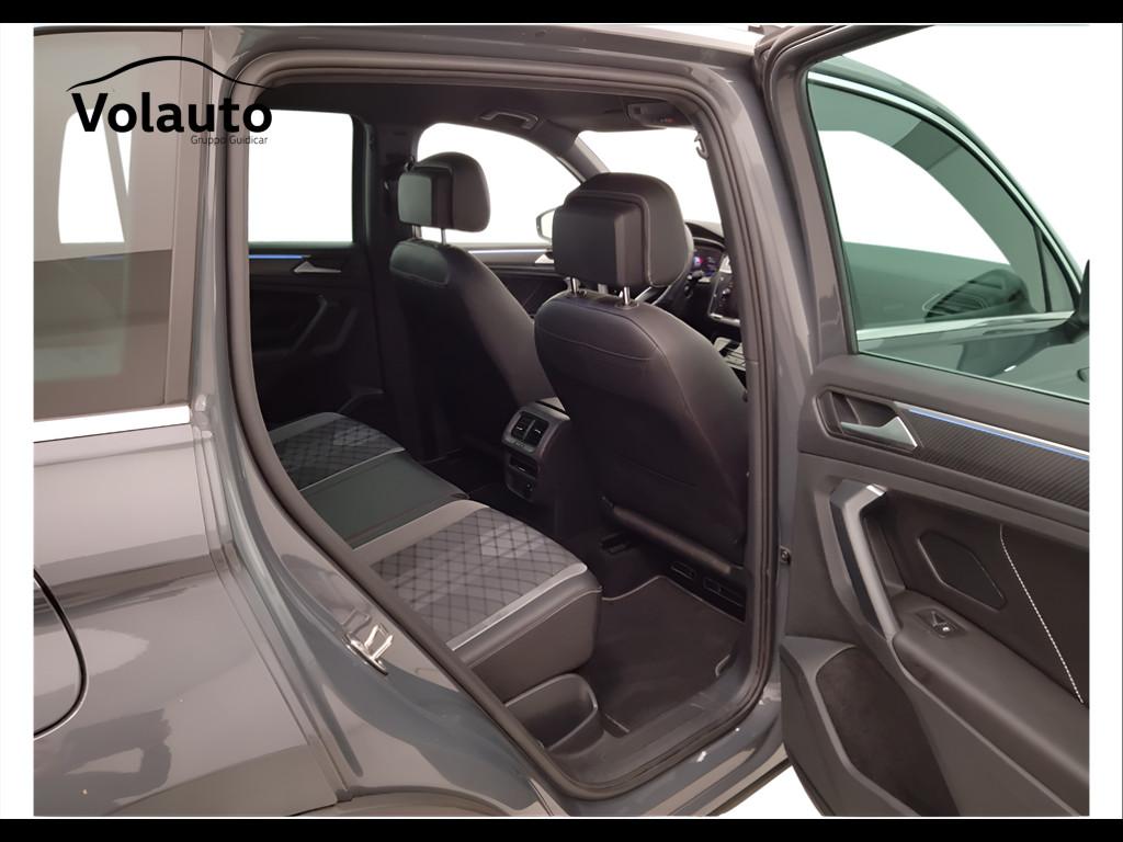 VOLKSWAGEN Tiguan II 2021 - Tiguan 2.0 tsi R-Line 4motion 190cv dsg