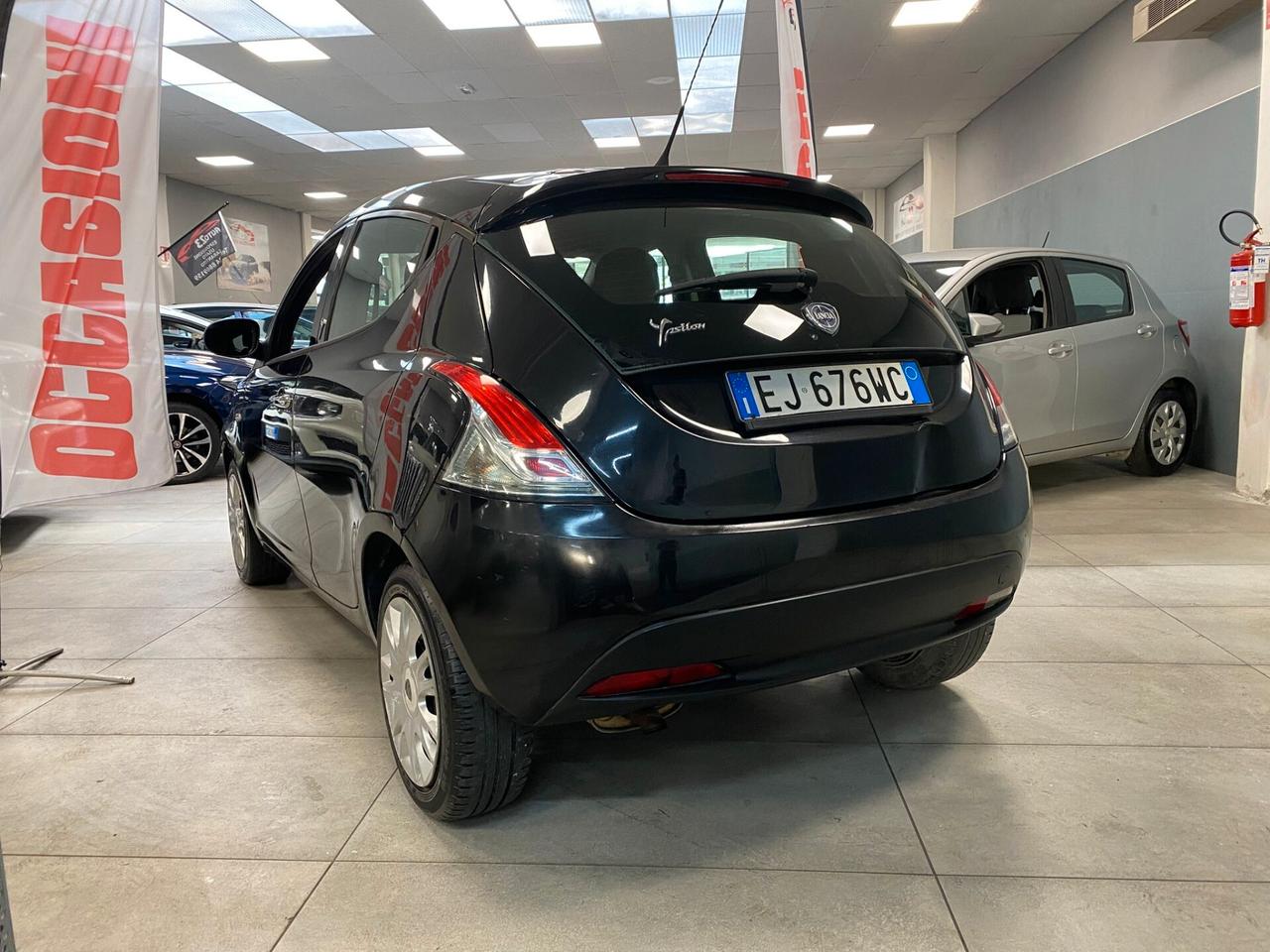 Lancia Ypsilon 1.3 MJT 16V 95 CV 5 porte S&S Silver