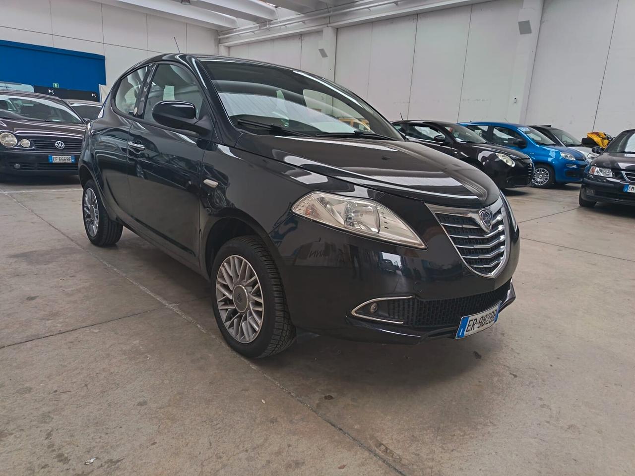 Lancia Ypsilon 0,9 bz/metano 63kW 03-2013