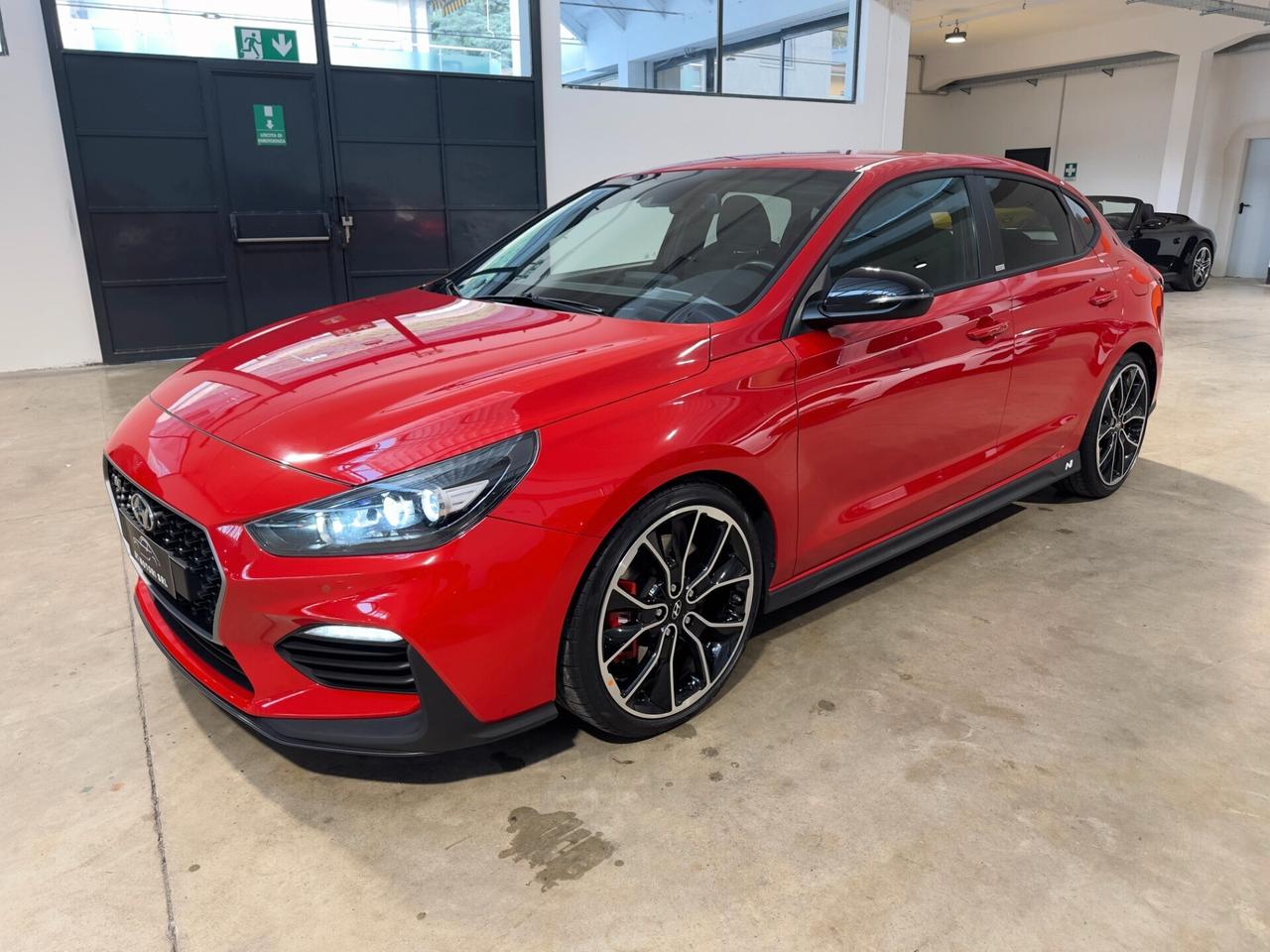 Hyundai i30 Fastback 2.0 T-GDI 275 CV N Performance - UNICOPROP.