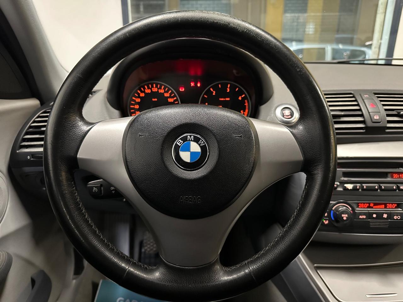Bmw 118 118d cat 5 porte Eletta