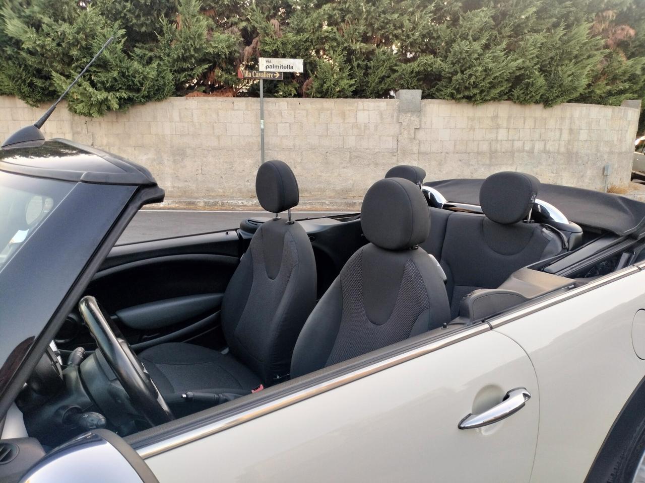 Mini 1.6 16V Cooper Cabrio