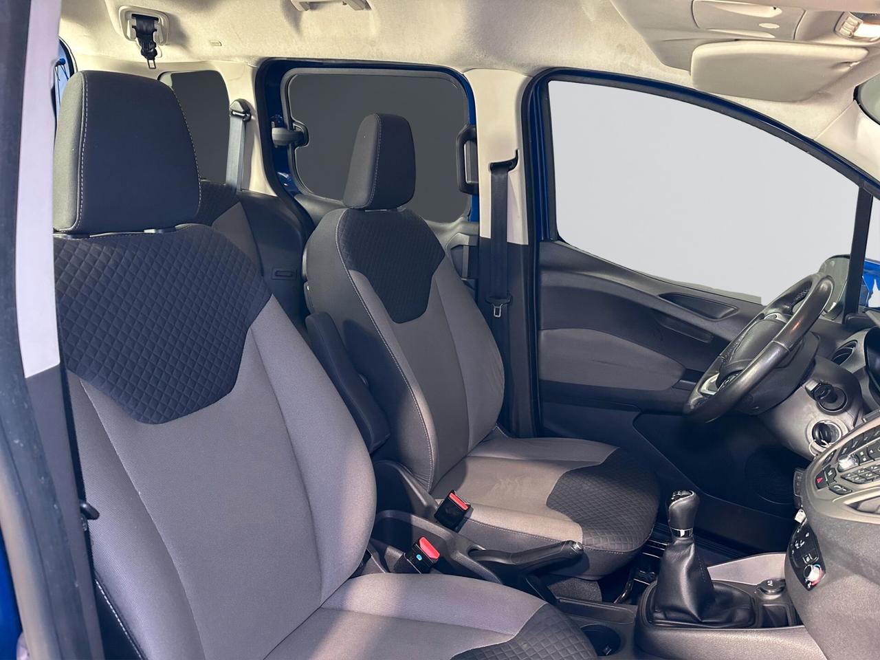 Ford Tourneo Courier 1.5 TDCI 75 CV Plus