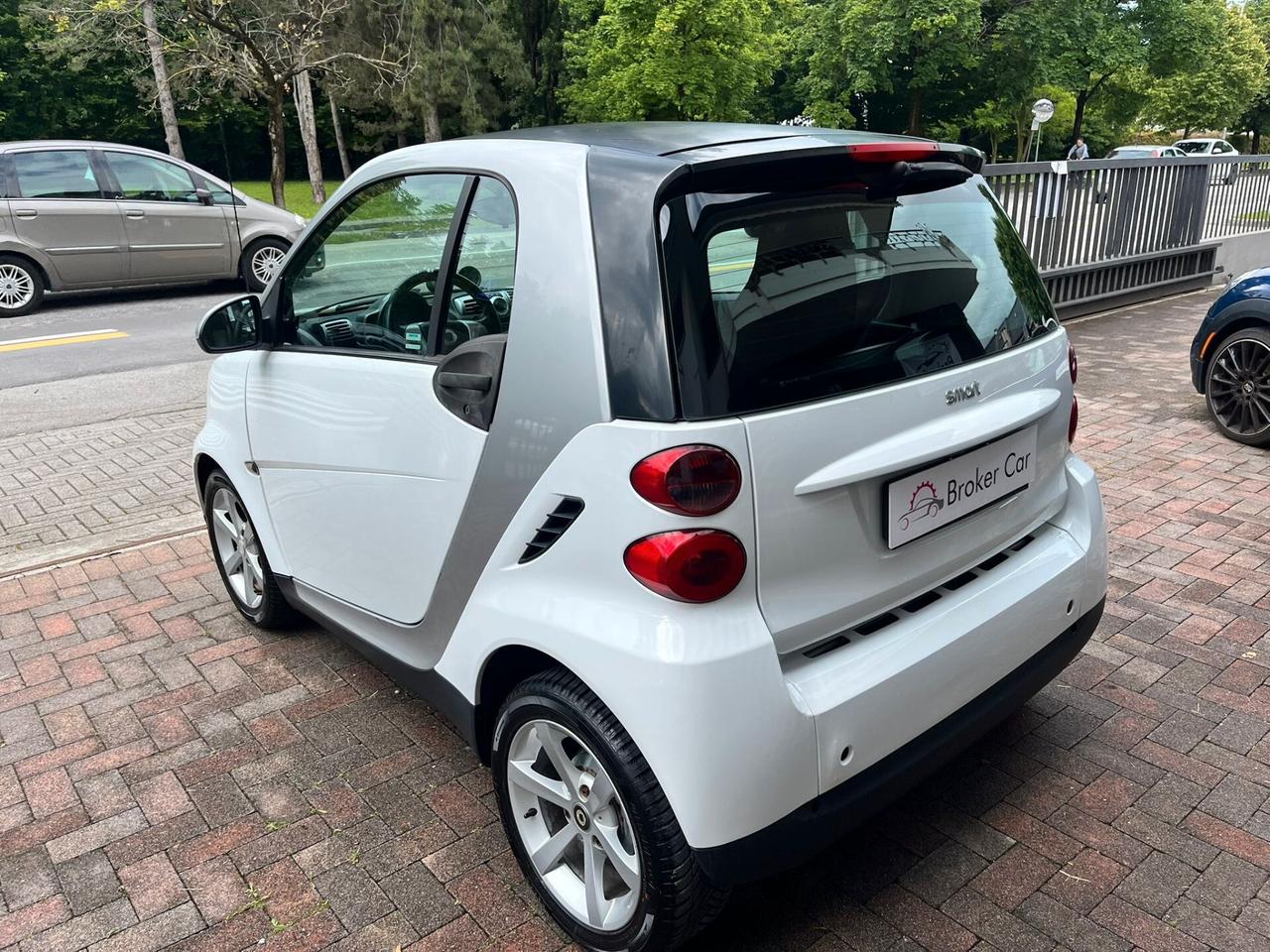 Smart ForTwo 1000 62 kW coupé passion