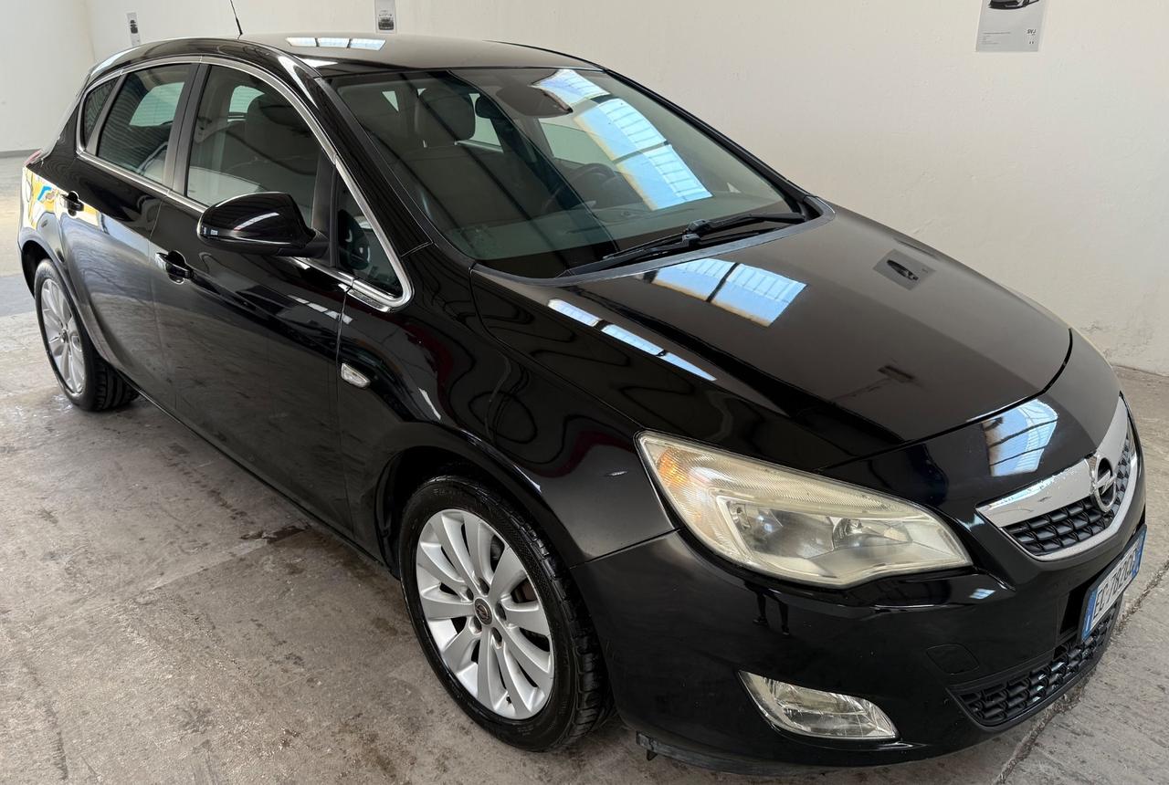 Opel Astra 1.7 CDTI 125CV 5 porte Cosmo - 2010
