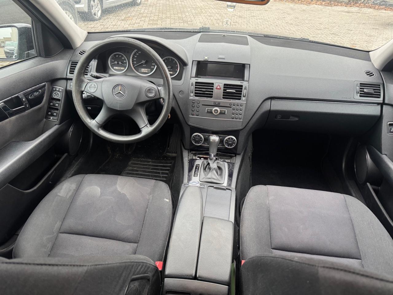 Mercedes-benz C 220 CDI BlueEFFICIENCY Avantgarde