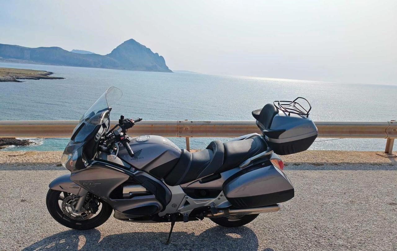 Honda Pan European Standard - full optional