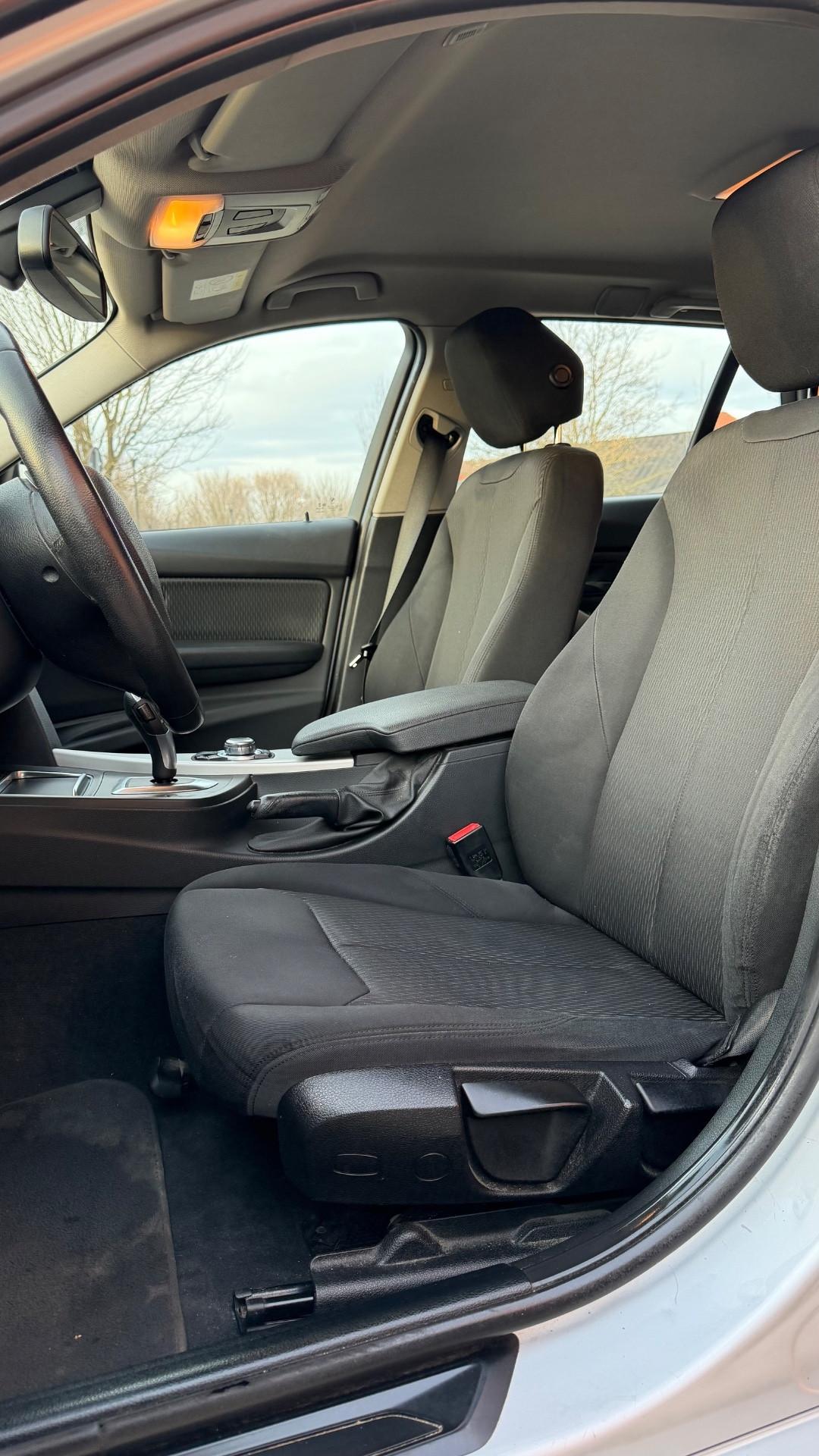 Bmw 320d xDrive Touring Sport