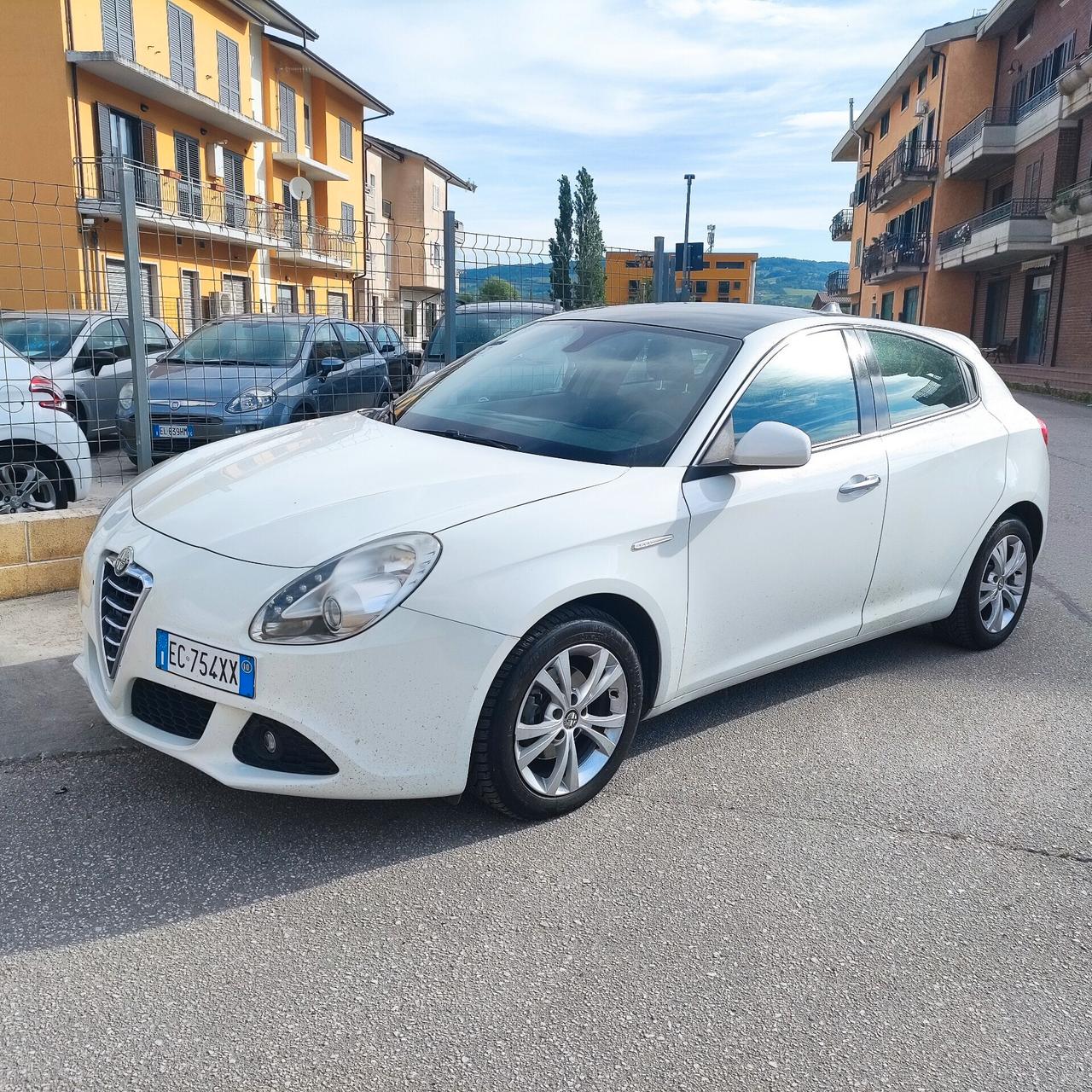 Alfa Romeo Giulietta 1.6 JTDm-2 105 CV Distinctive