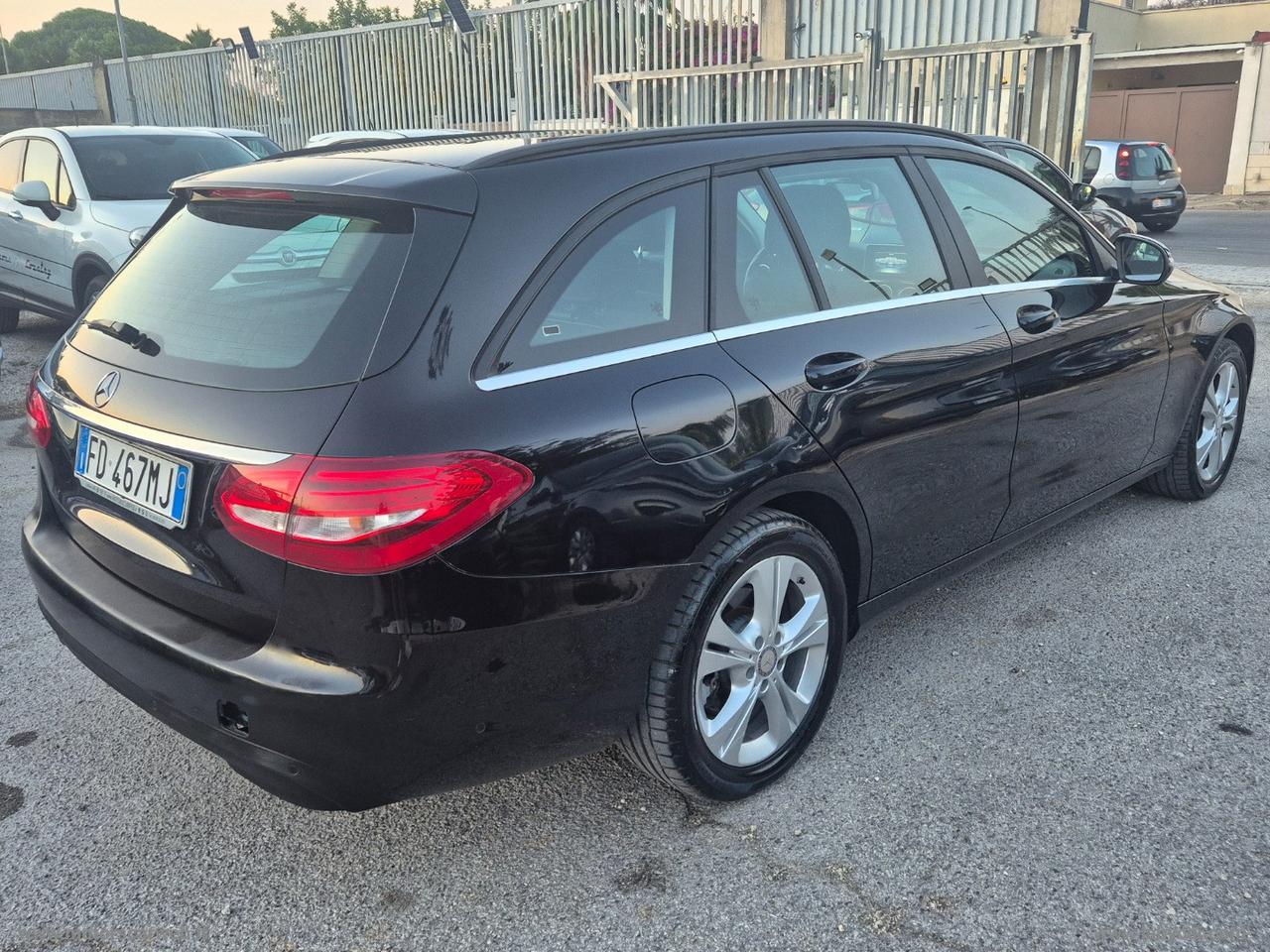 MERCEDES-BENZ C 200 d S.W. Auto Sport