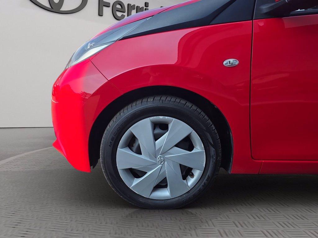 TOYOTA Aygo 5p 1.0 x-play del 2015