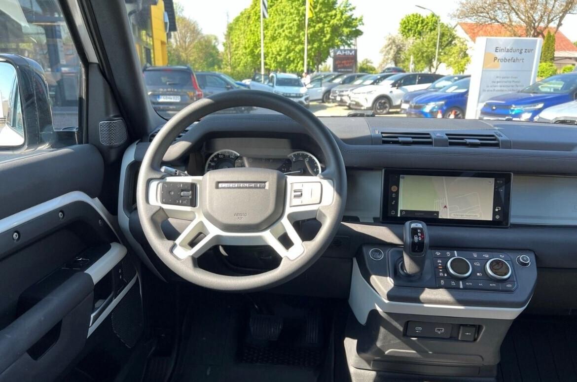 Land Rover Defender 3.0 D200