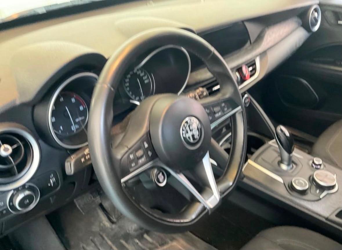 Alfa Romeo Stelvio 2.2 190 CV AT8 Q4 Business 10/2019
