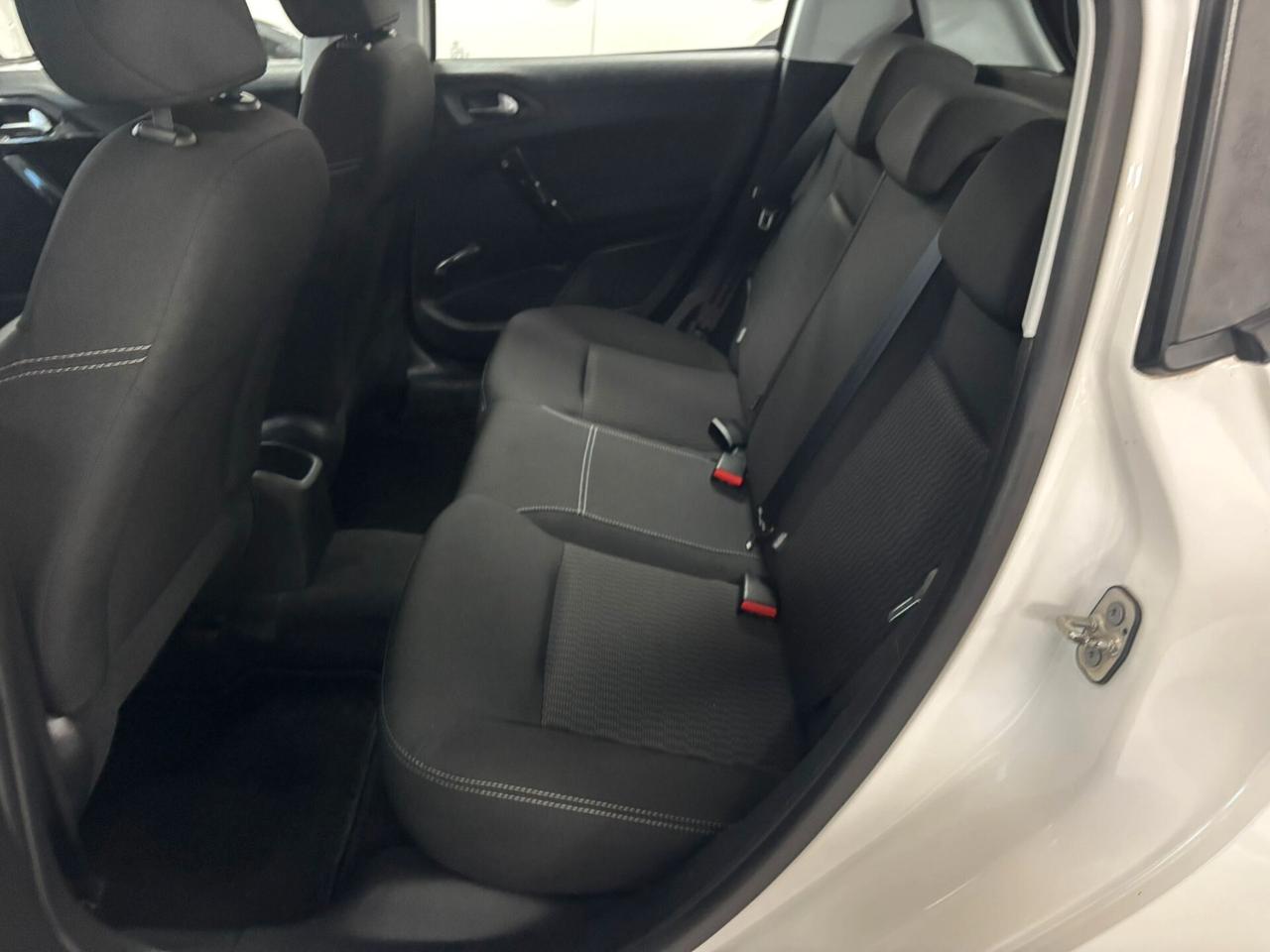 Peugeot 208 BlueHDi 100 S&S 5 porte Active