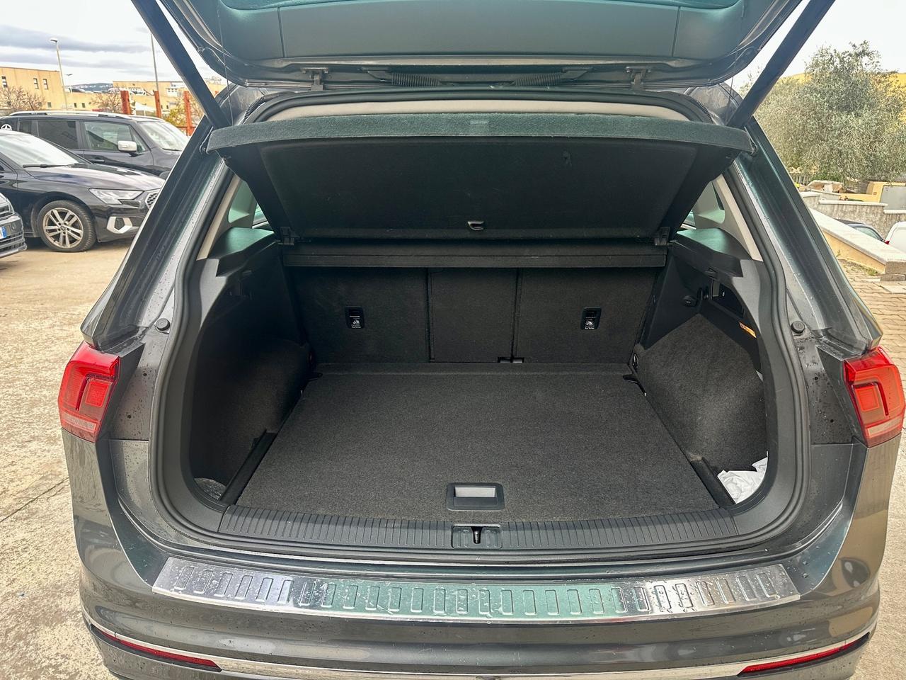 Volkswagen Tiguan 1.6 TDI R-LINE