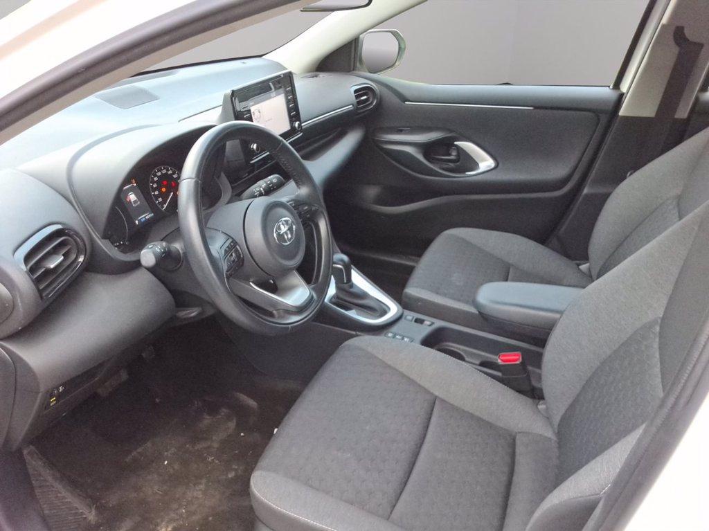 TOYOTA Yaris 1.5h active del 2023
