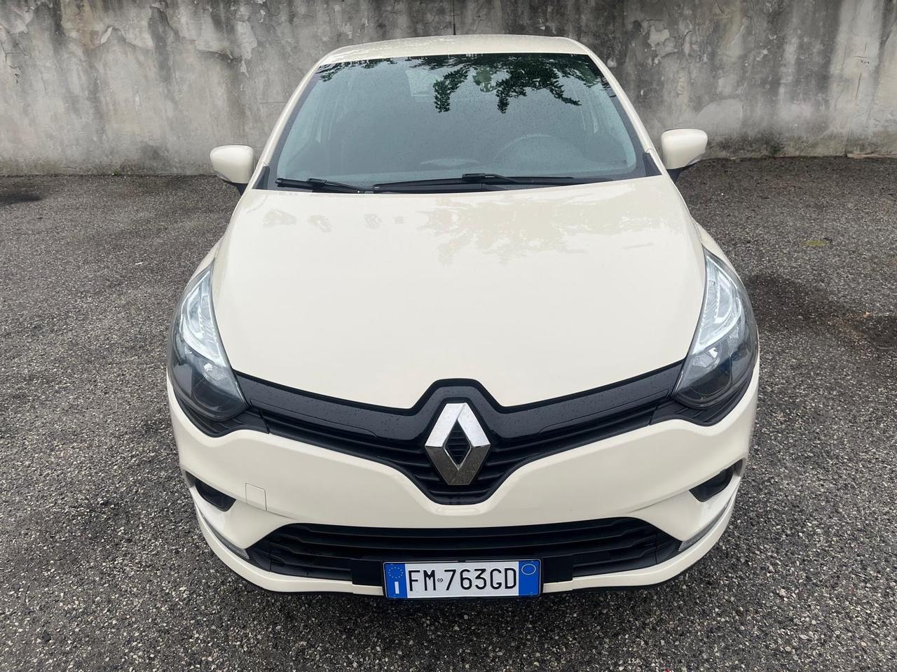 Renault clio 5P-900 gpl/90cv- restyling -11/2017