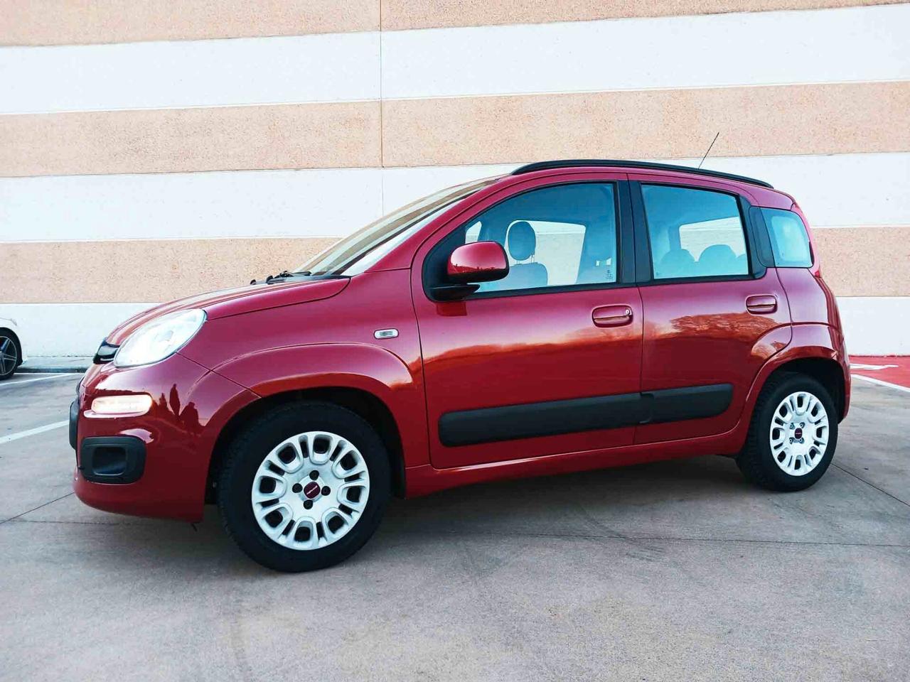 Fiat Panda 1.2 Lounge - PERFETTA