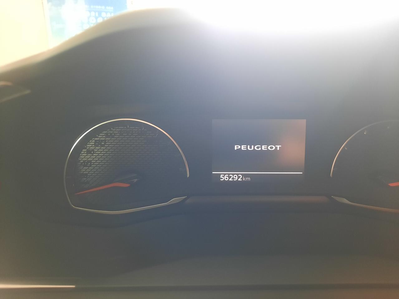 Peugeot 2008 PureTech 100 S&S Active Pack