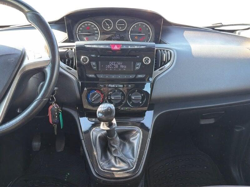 Lancia Ypsilon Ypsilon 1.2 8v Gold c/CL ecochic Gpl 69cv