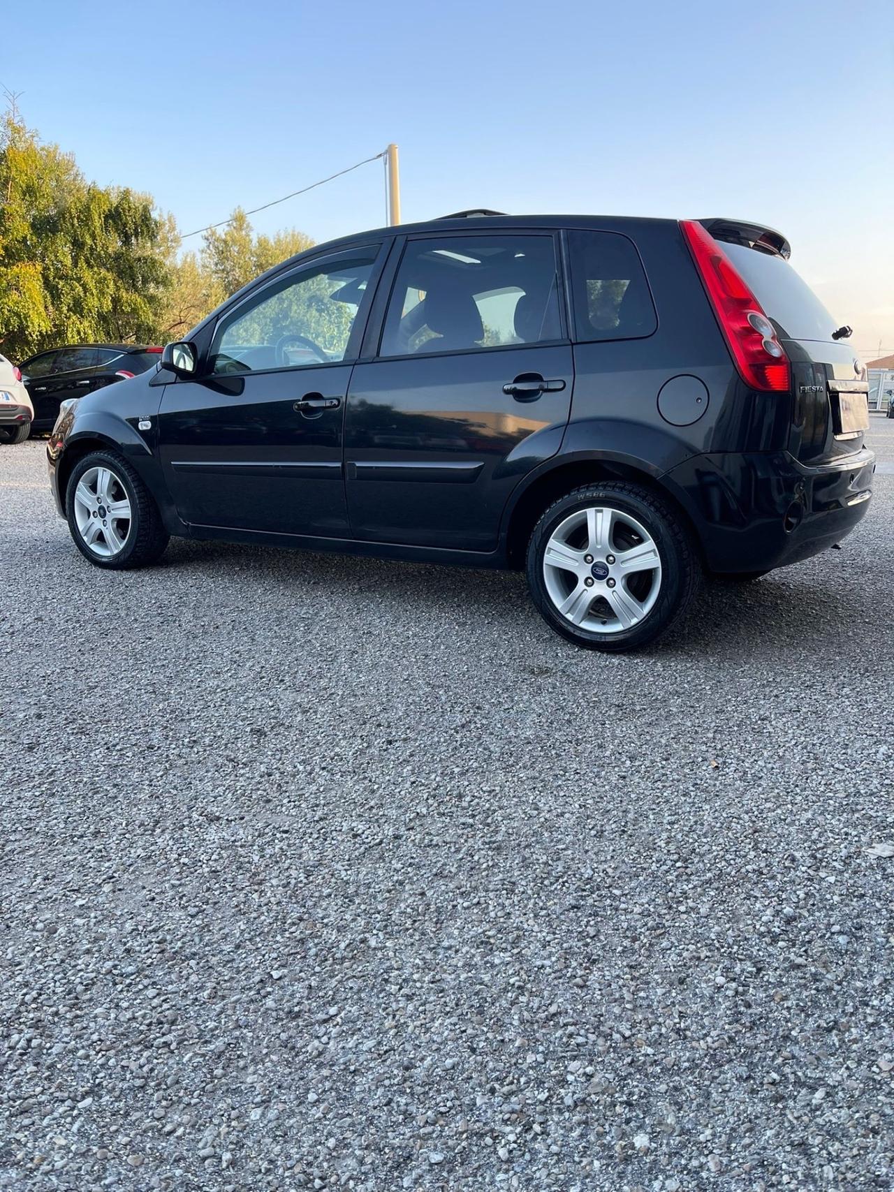 Ford Fiesta 1.4 TDCi - TETTUCCIO- NEOPATENTATI