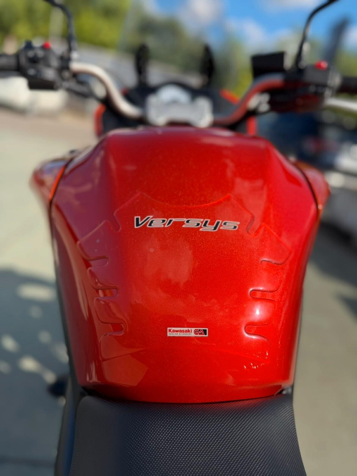 KAWASAKI VERSYS 650 – 15.000 KM - PATENTE A2