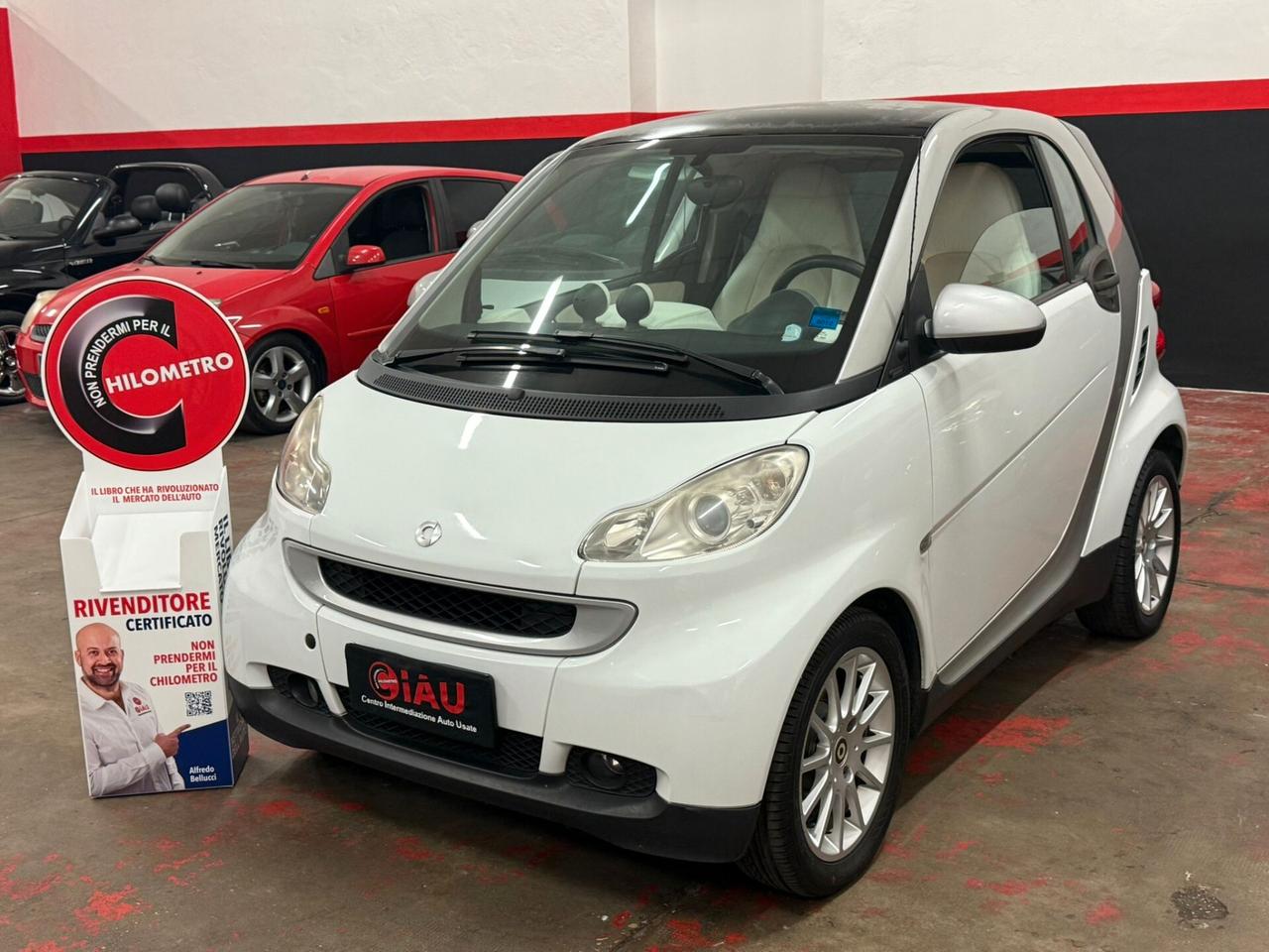 Smart ForTwo 1000 62 kW coupé passion