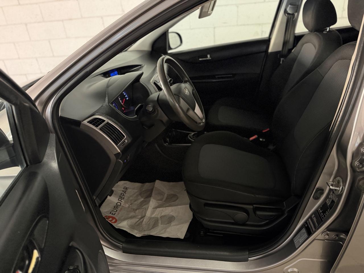 Hyundai i20 1.1 CRDi 5p. Sound Edition