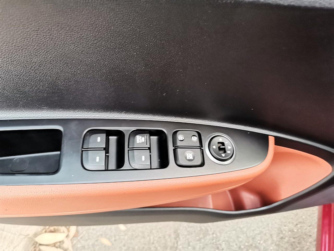 Hyundai i10 1.0 Login econext Gpl