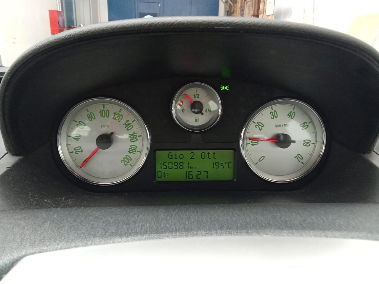 Lancia Ypsilon 1.2 Platino /44 KW/ NEOPATENTATI/