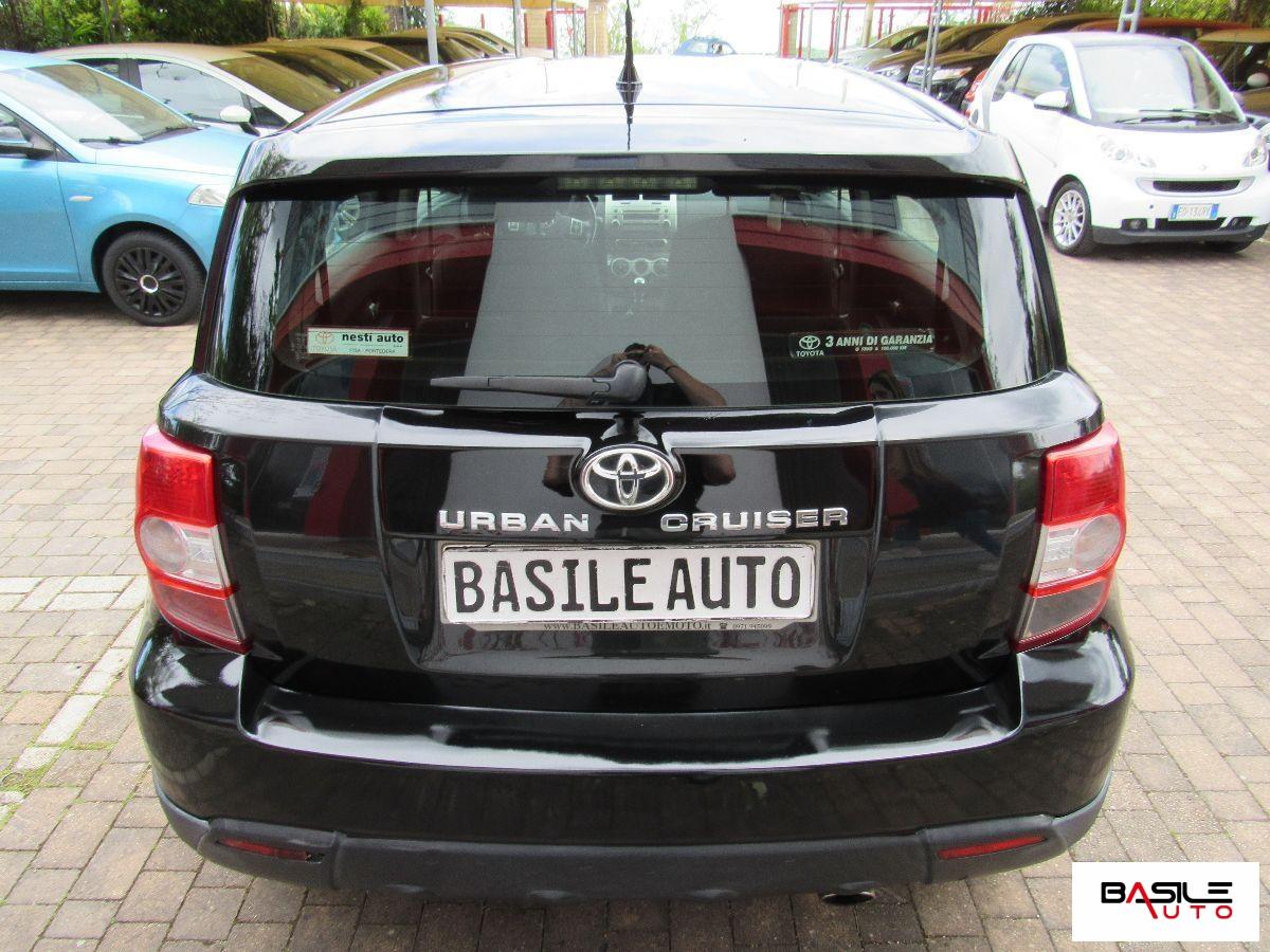 TOYOTA - Urban Cruiser - Cruiser 1.4 D-4D AWD Luxury