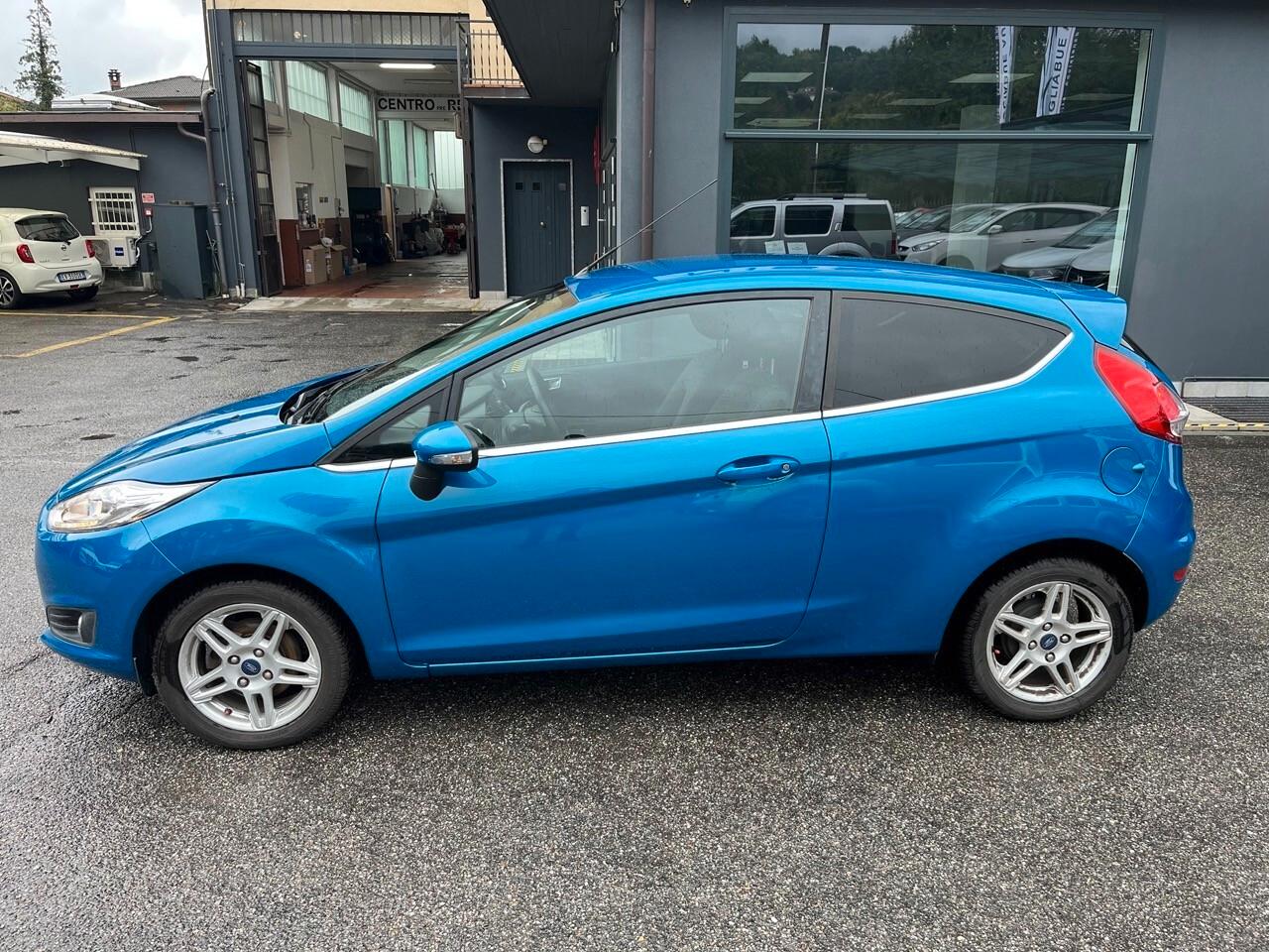 Ford Fiesta 1.4 3 porte Bz.- GPL