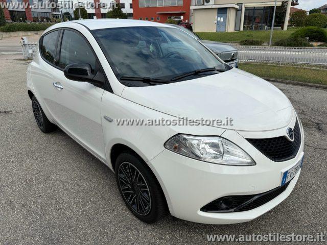 LANCIA Ypsilon 1.2 69 CV 5 porte GPL Ecochic Gold