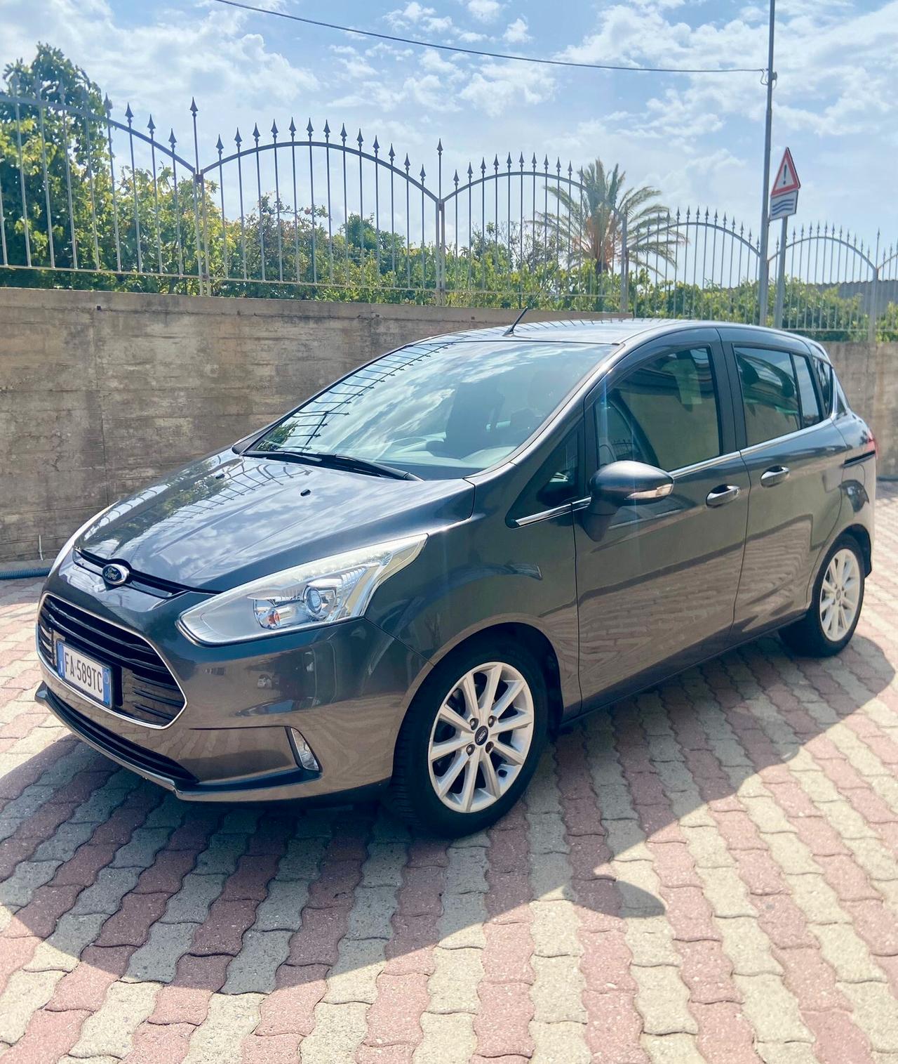Ford B-Max 1.5 tdci 95cv (70kw) Business Titanium Euro6