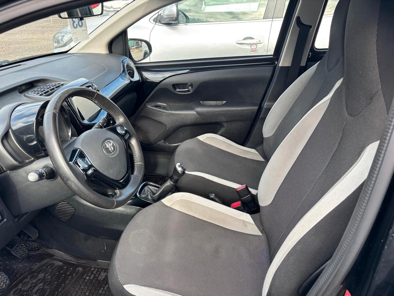 Toyota Aygo 1.0 X-COOL 5 porte - 2015