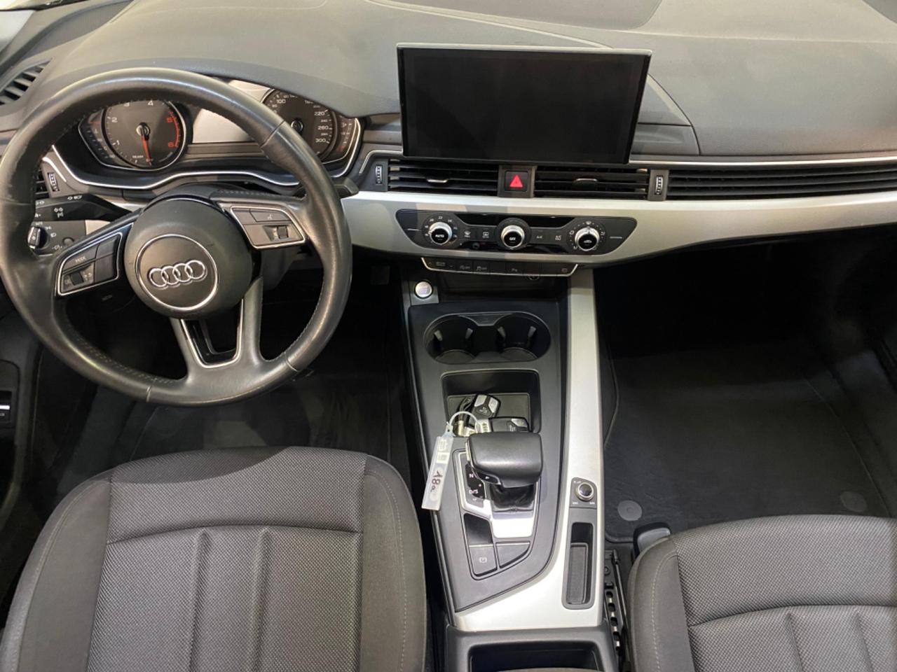 Audi A4 40 TDI quattro S tronic Business