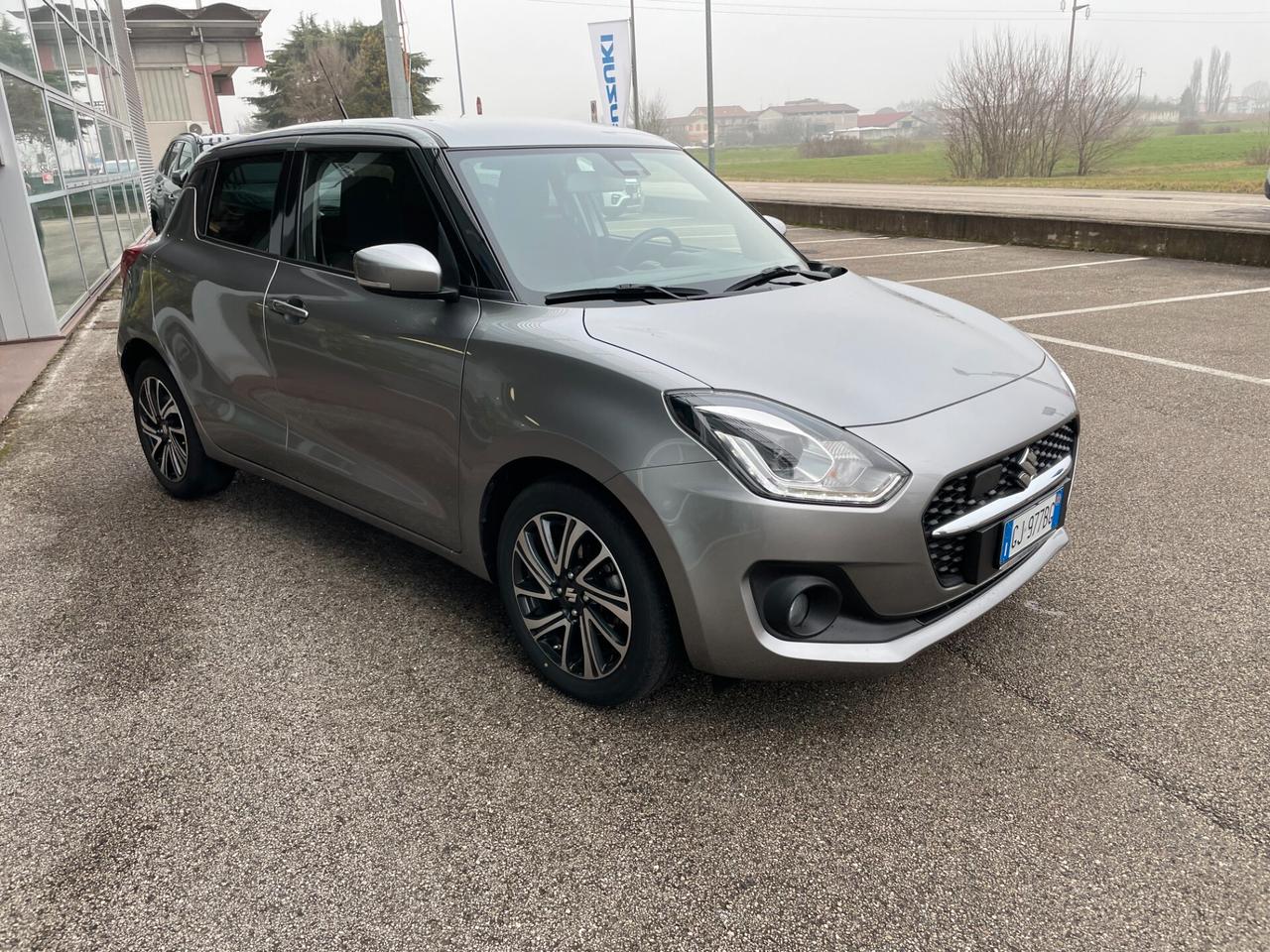 Suzuki Swift 1.2 Hybrid Top