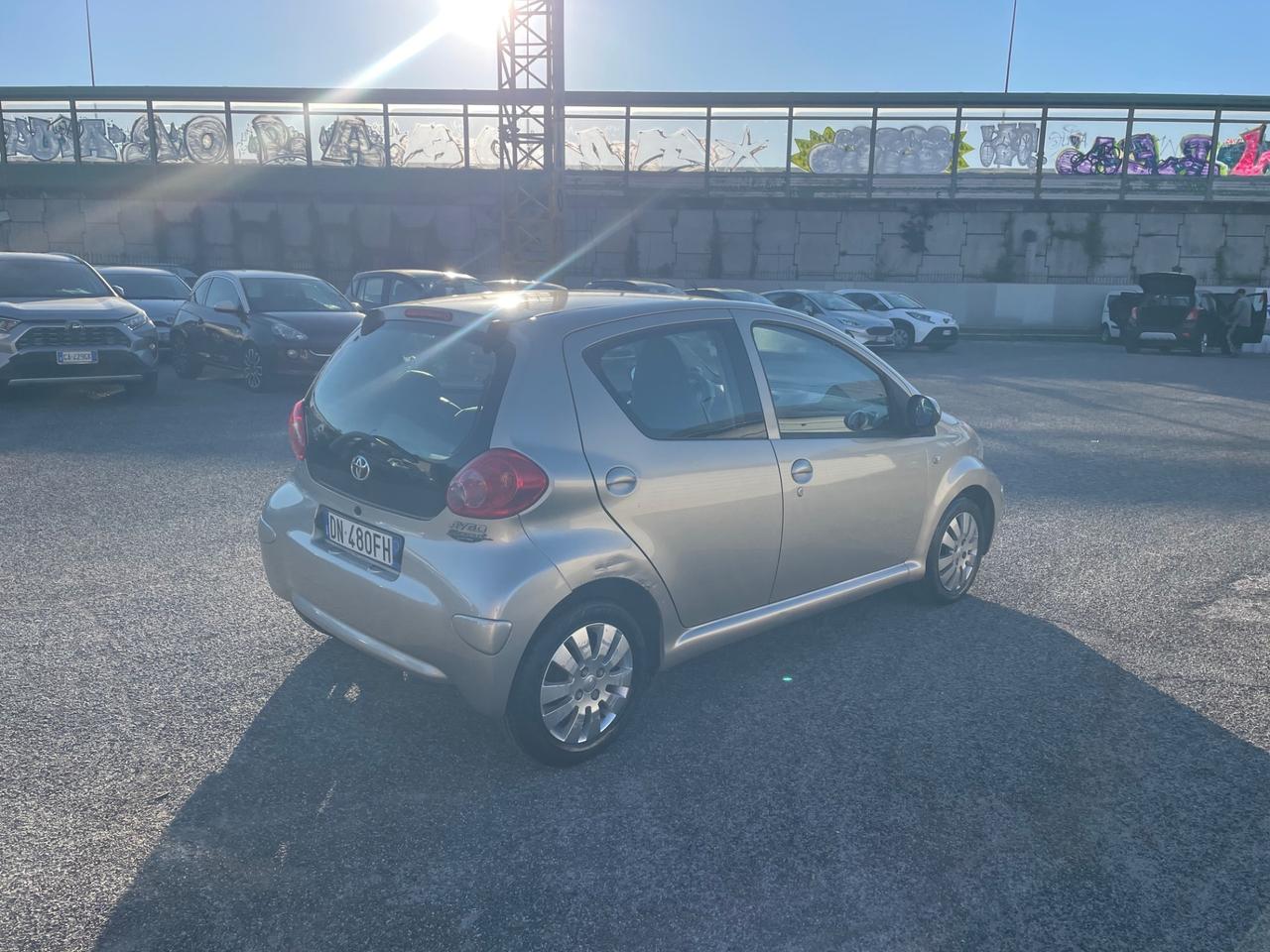 Toyota Aygo 1.0 12V VVT-i 5 porte GARANZIA