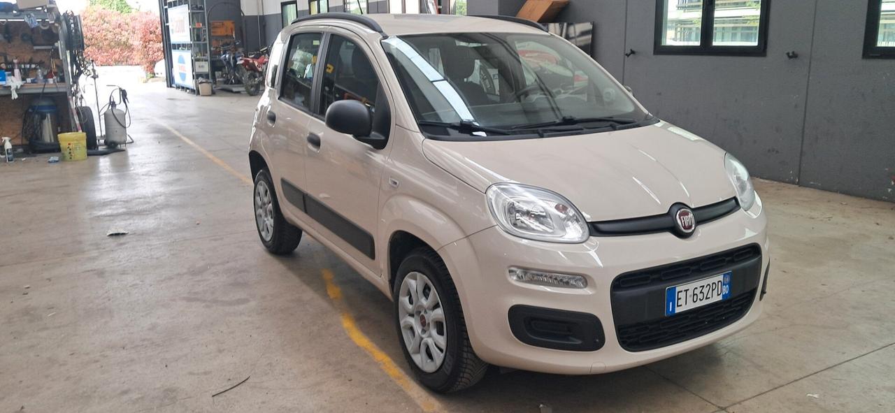 Fiat Panda 0.9 TwinAir Turbo Natural Power Lounge