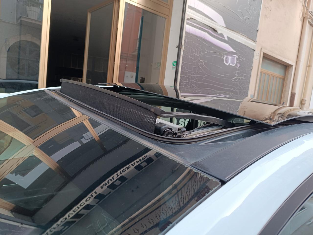 Kia Venga 1.4 CRDi 90CV COOL TETTO NAVI CAMERA